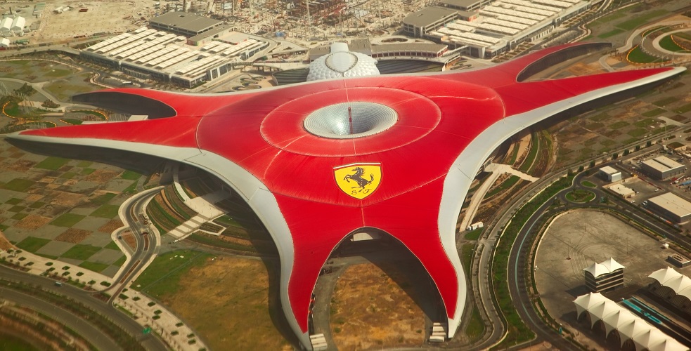 Ferrari World, Абу-Даби, ОАЭ.  